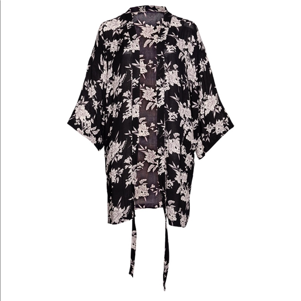 Black Floral Spiritual Gangster Maya Kimono
